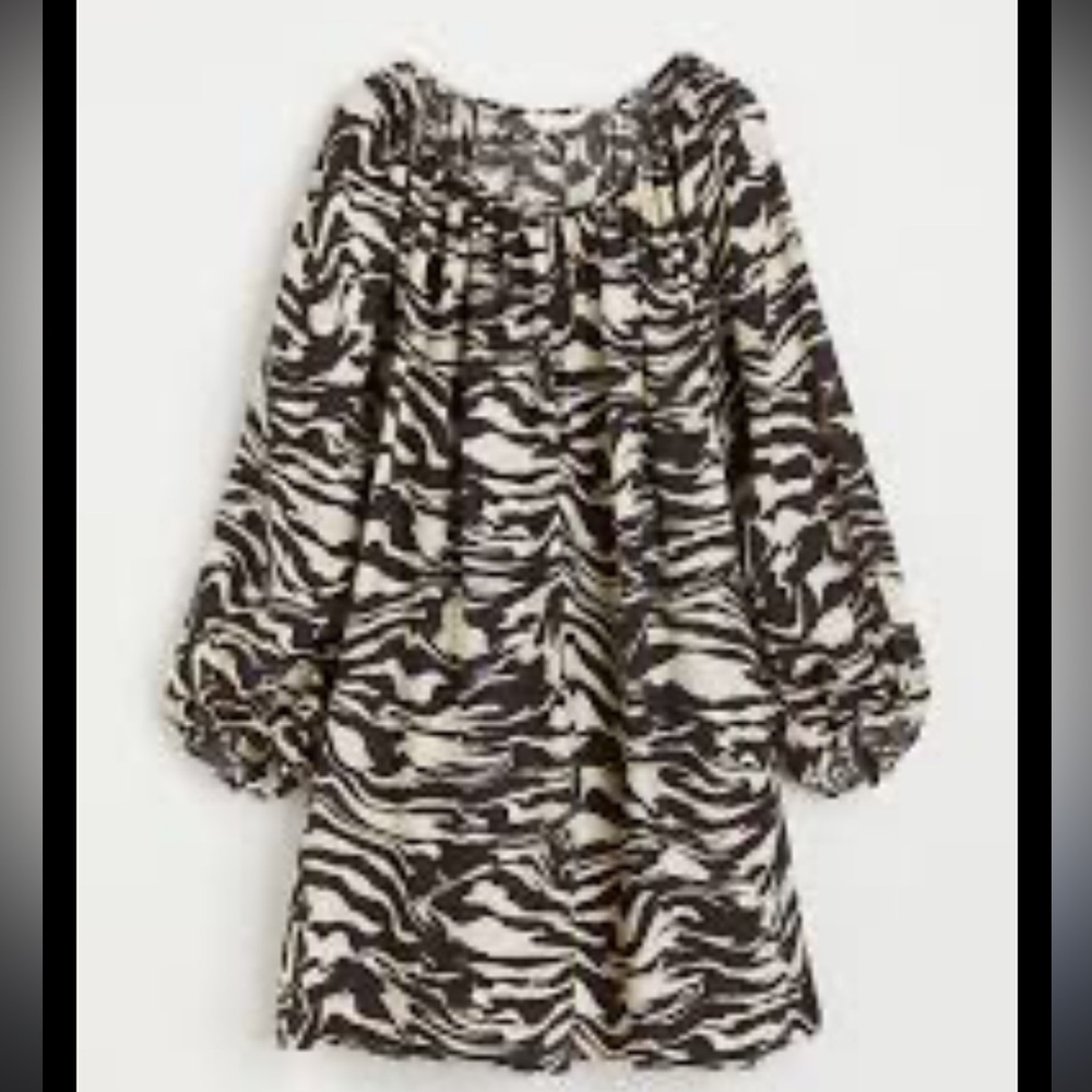 H&M Balloon Sleeve Oversized Zebra Print Flowy Dress - Picture 2 of 9